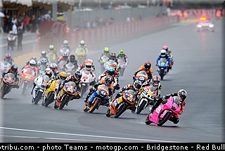 moto3_035_valencia_2012.jpg