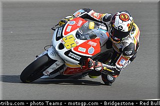 moto3_rossi_002_valencia_2012.jpg