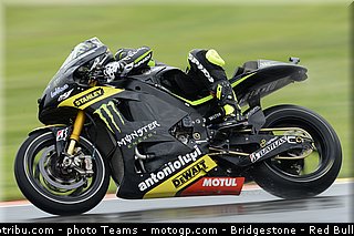 motogp_crutchlow_008_valencia_2012.jpg