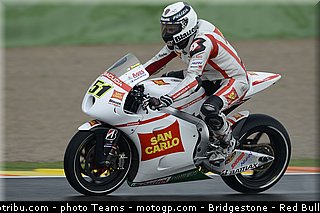 motogp_pirro_006_valencia_2012.jpg