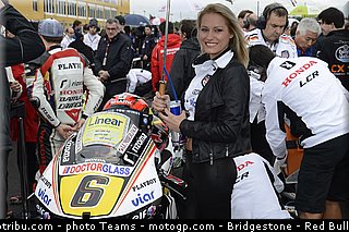 motogp_pitbabe_009_valencia_2012.jpg