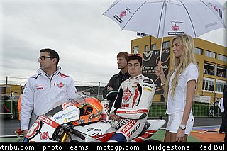 motogp_pitbabe_019_valencia_2012.jpg