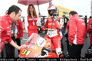 motogp_pitbabe_022_valencia_2012.jpg