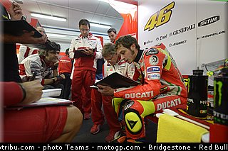 motogp_rossi_008_valencia_2012.jpg