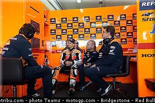 motogp_stoner_024_valencia_2012.jpg
