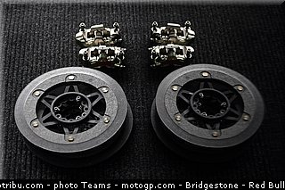 motogp_tech3_002_valencia_2012.jpg