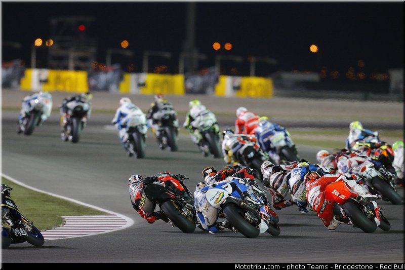 moto2_005_qatar_losail_2013