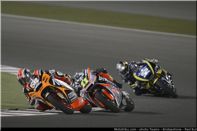 moto2_009_qatar_losail_2013