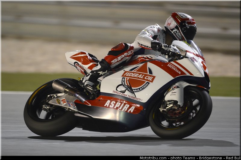 moto2_pradita_005_qatar_losail_2013