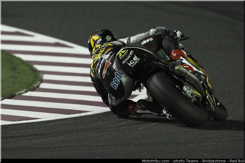 moto2_redding_001_qatar_losail_2013