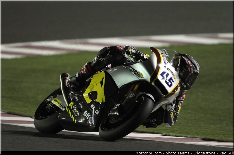 moto2_redding_005_qatar_losail_2013