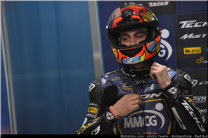 moto2_rossi_005_qatar_losail_2013