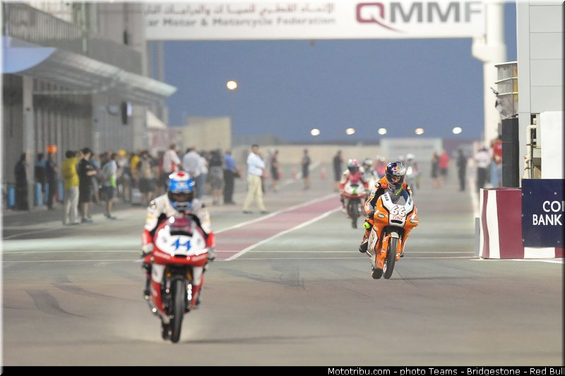 moto3_alt_005_qatar_losail_2013