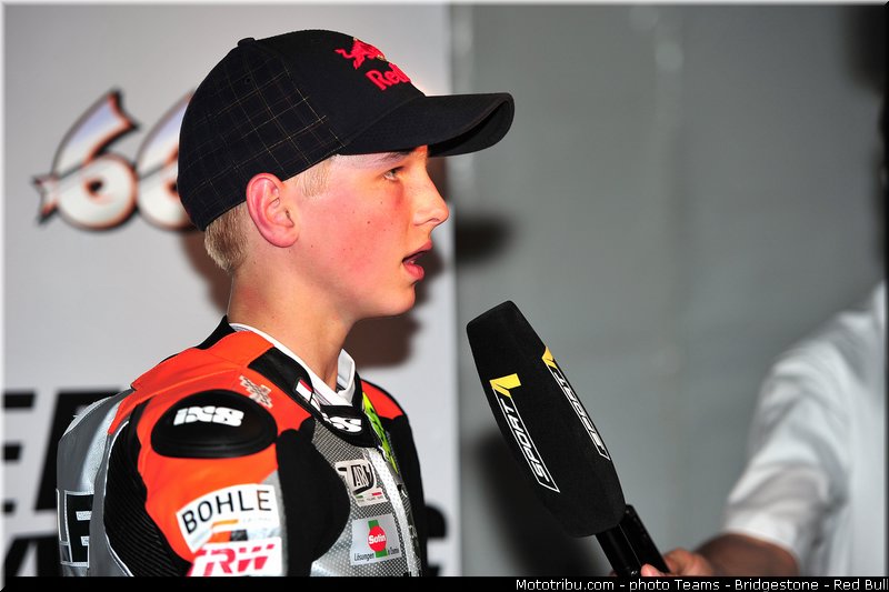 moto3_alt_014_qatar_losail_2013