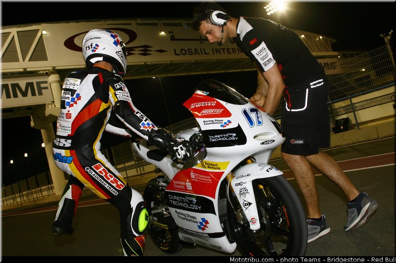 moto3_mcphee_001_qatar_losail_2013