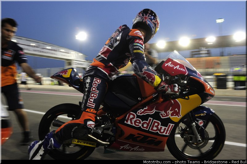 moto3_sissis_002_qatar_losail_2013