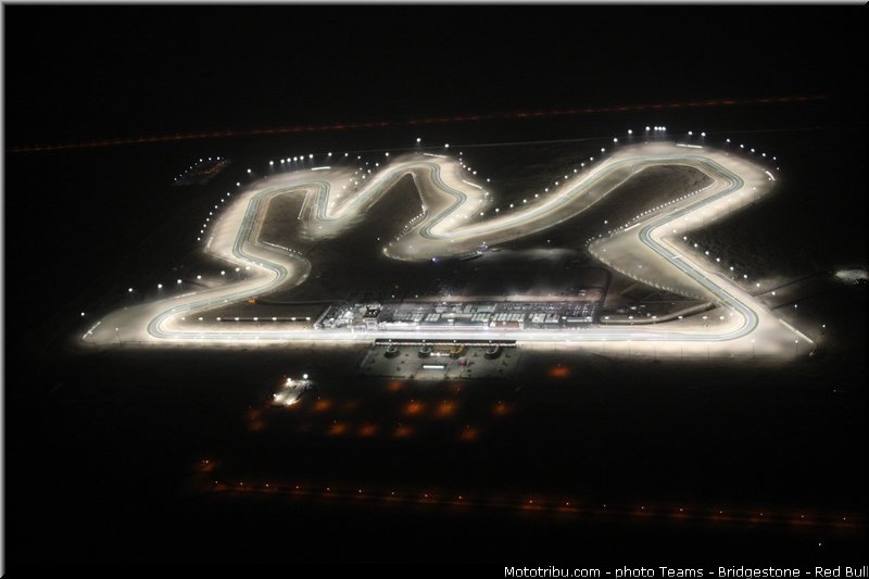 motogp_ambiance_001_qatar_losail_2013