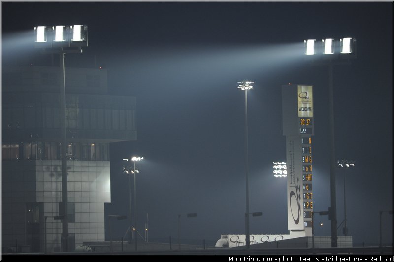 motogp_ambiance_002_qatar_losail_2013