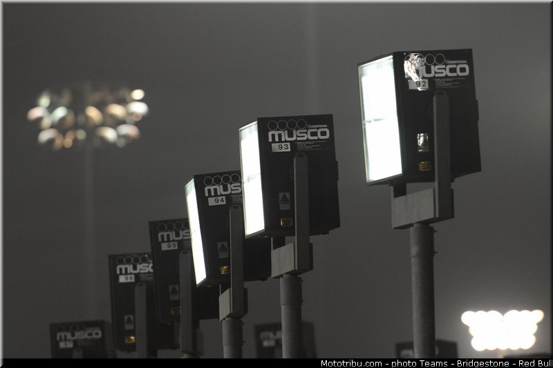 motogp_ambiance_003_qatar_losail_2013