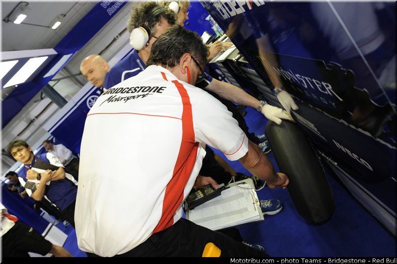 motogp_bridgestone_007_qatar_losail_2013