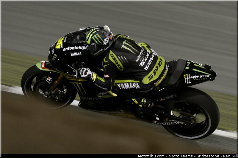 motogp_crutchlow_016_qatar_losail_2013