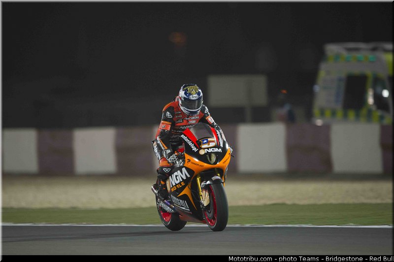 motogp_edwards_001_qatar_losail_2013
