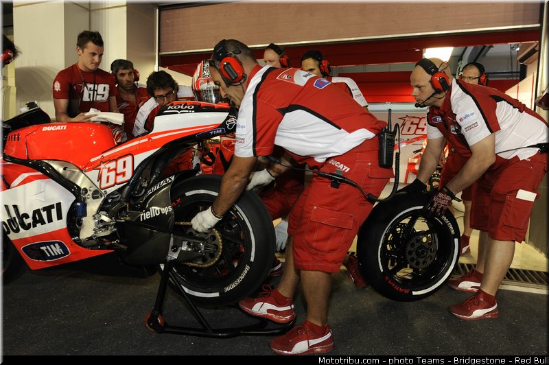 motogp_hayden_018_qatar_losail_2013