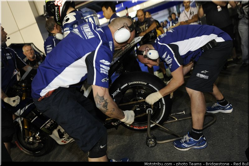 motogp_lorenzo_019_qatar_losail_2013