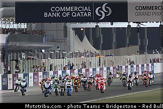 moto2_001_qatar_losail_2013.jpg
