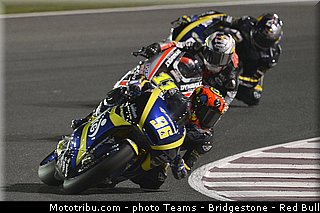 moto2_010_qatar_losail_2013.jpg