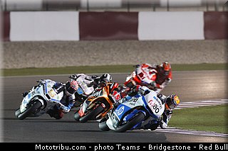 moto2_016_qatar_losail_2013.jpg