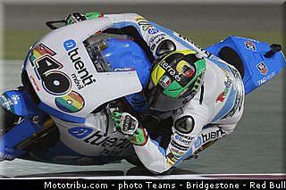moto2_espargaro_p_002_qatar_losail_2013.jpg