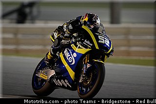 moto2_kent_005_qatar_losail_2013.jpg