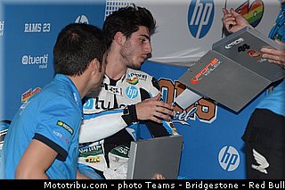 moto2_pons_007_qatar_losail_2013.jpg