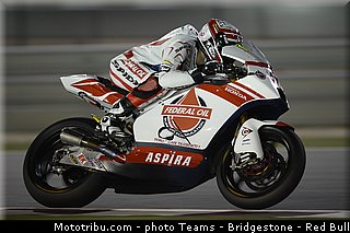 moto2_pradita_001_qatar_losail_2013.jpg