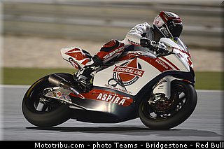 moto2_pradita_005_qatar_losail_2013.jpg