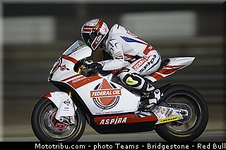 moto2_pradita_010_qatar_losail_2013.jpg