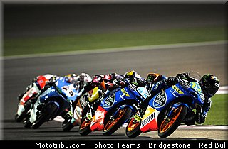 moto3_010_qatar_losail_2013.jpg