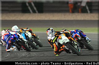 moto3_025_qatar_losail_2013.jpg