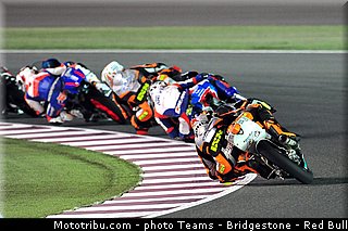 moto3_026_qatar_losail_2013.jpg