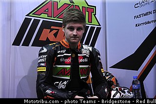 moto3_ajo_003_qatar_losail_2013.jpg