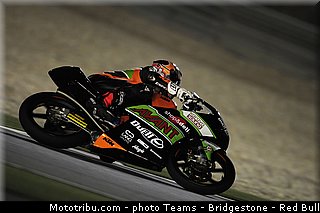 moto3_ajo_004_qatar_losail_2013.jpg