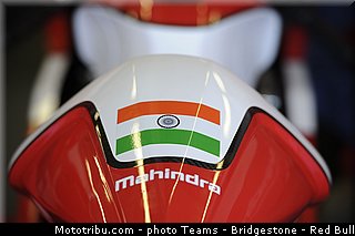 moto3_oliveira_004_qatar_losail_2013.jpg