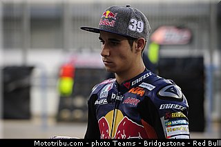 moto3_salom_002_qatar_losail_2013.jpg