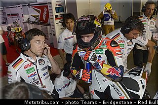 motogp_bradl_037_qatar_losail_2013.jpg