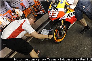 motogp_bridgestone_009_qatar_losail_2013.jpg
