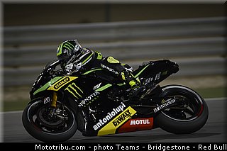 motogp_crutchlow_008_qatar_losail_2013.jpg