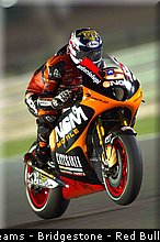 motogp_edwards_002_qatar_losail_2013.jpg