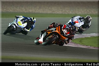 motogp_edwards_003_qatar_losail_2013.jpg