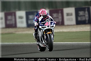 motogp_espargaro_010_qatar_losail_2013.jpg